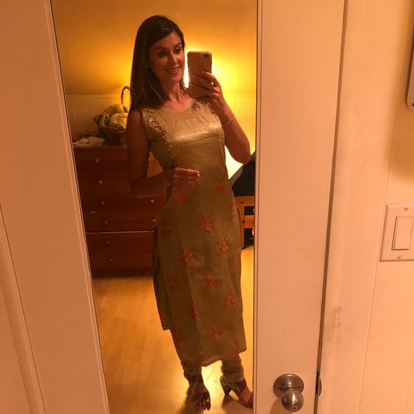 Saree - Picture 2 of 7